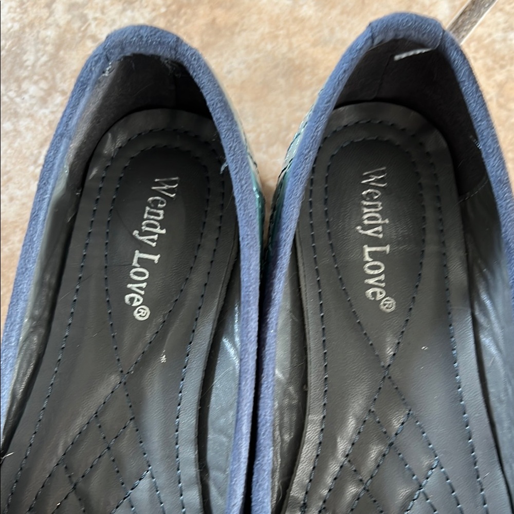 Windy love Women's Blue Flats with Gold Accent - Picture 3 of 13